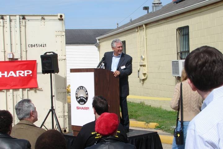 Ron Kenedi at press conference